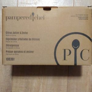 Pampered Chef citrus juicer & zester